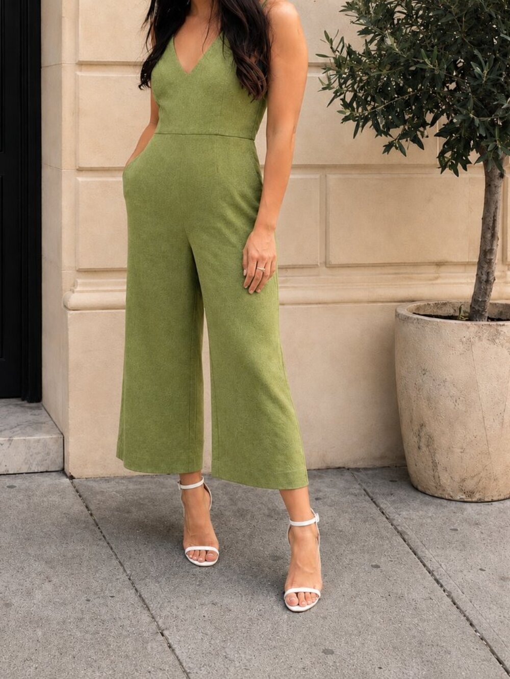 Aritzia Wilfred Ecoulement Jumpsuit V Neck Tie Back Green Size 4